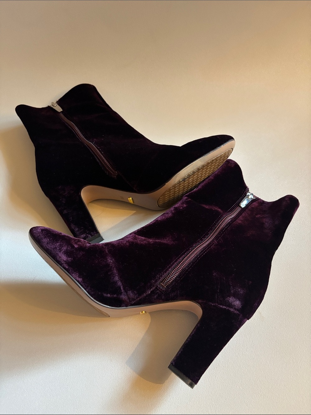 Ralph Lauren Bridget Port Red Velvet High Heel Booties Size 8.5 ~ Excellent - Picture 6 of 11